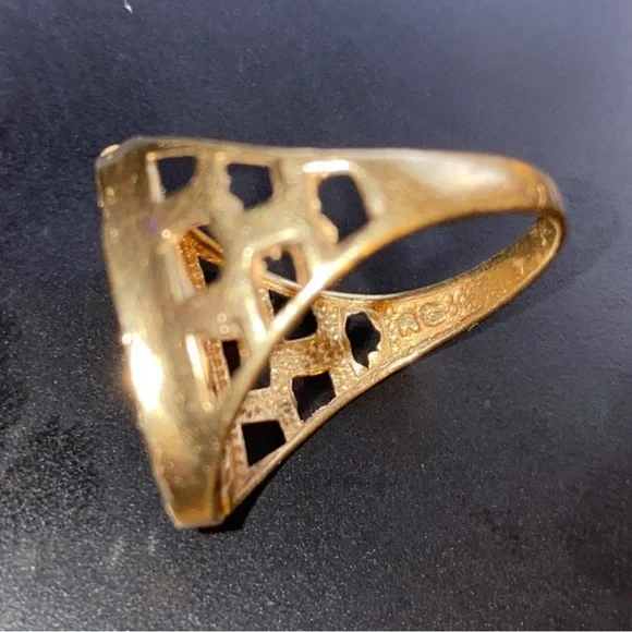Real 15k Gold Diamond Ring Virgen De Guadalupe Piece Size 10.50 Preowned